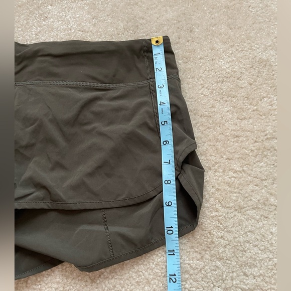 Lululemon Athletica Green Shorts - Size: 10 - Picture 7 of 9